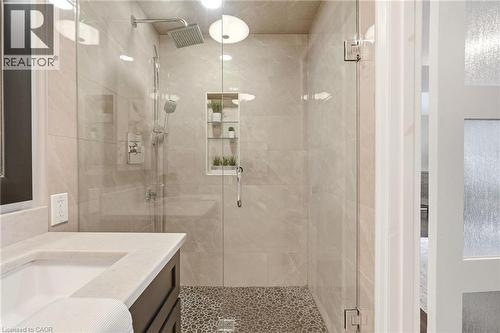 1189 Britannia Road, Burlington, ON - Indoor Photo Showing Bathroom