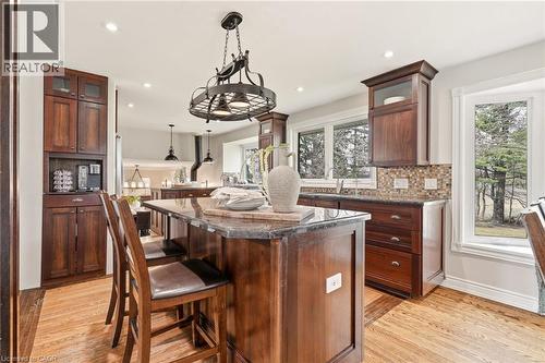 1189 Britannia Road, Burlington, ON - Indoor