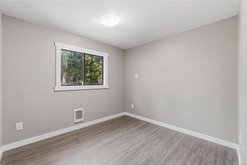 1007 Fabrick Dr, Qualicum Beach, BC 