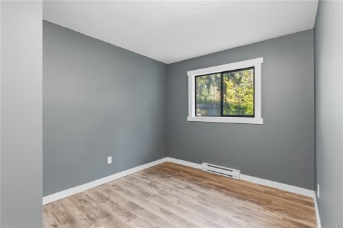 1007 Fabrick Dr, Qualicum Beach, BC 