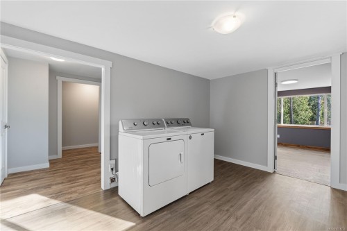 1007 Fabrick Dr, Qualicum Beach, BC 