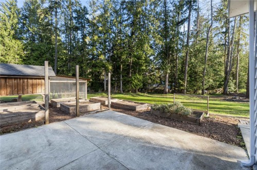 1007 Fabrick Dr, Qualicum Beach, BC 