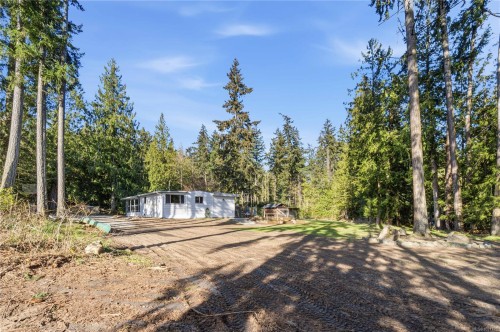 1007 Fabrick Dr, Qualicum Beach, BC 