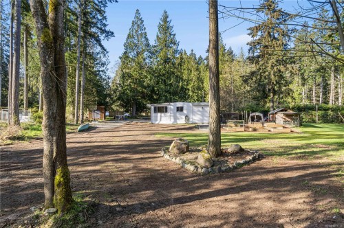 1007 Fabrick Dr, Qualicum Beach, BC 