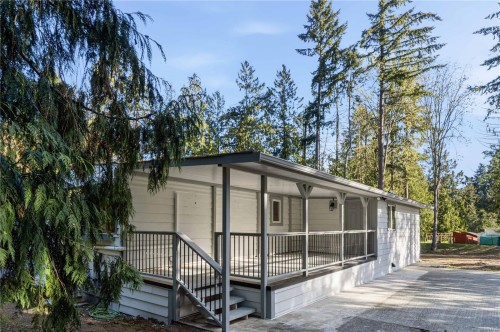 1007 Fabrick Dr, Qualicum Beach, BC 