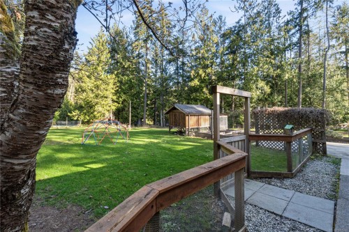 1007 Fabrick Dr, Qualicum Beach, BC 