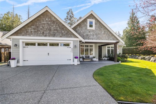 651 Eaglecrest Dr, Qualicum Beach, BC 