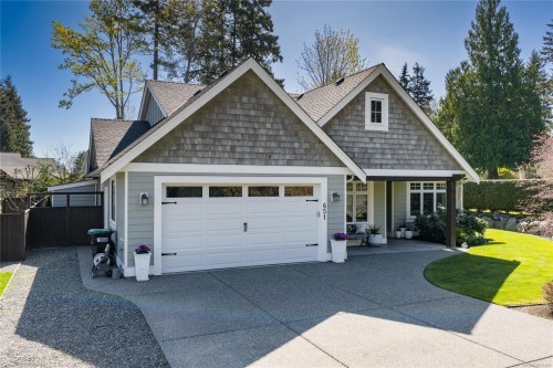 651 Eaglecrest Dr, Qualicum Beach, BC 
