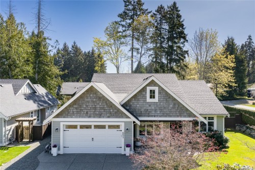 651 Eaglecrest Dr, Qualicum Beach, BC 