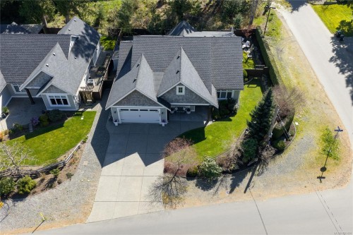 651 Eaglecrest Dr, Qualicum Beach, BC 