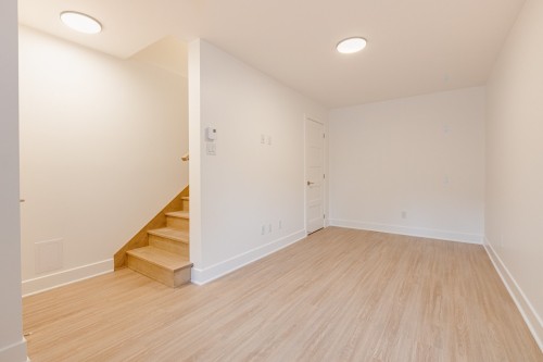 Staircase - 11377 Av. L'Archevêque, Montréal (Montréal-Nord), QC 