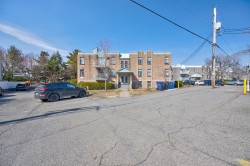 101-664 Mtée Montrougeau Laval (Fabreville), QC H7P 5L1