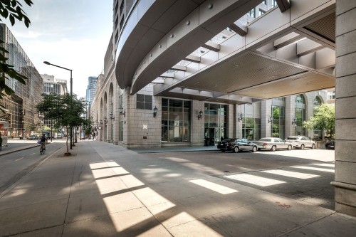 Front of Structure - Ph-D-1200 Boul. De Maisonneuve O., Montréal (Ville-Marie), QC - Outdoor