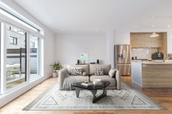 129 Rue d'Ambre  Candiac, QC J5R 0S2