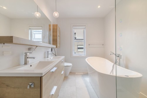 Salle de bains - 129 Rue D'Ambre, Candiac, QC - Indoor Photo Showing Bathroom