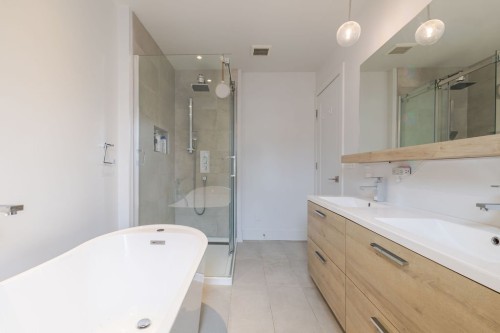Salle de bains - 129 Rue D'Ambre, Candiac, QC - Indoor Photo Showing Bathroom