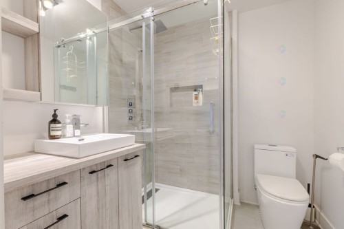 Salle de bains - 129 Rue D'Ambre, Candiac, QC - Indoor Photo Showing Bathroom