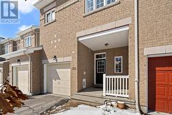 319 KINGBROOK DRIVE  Ottawa, ON K2M 0G1