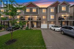 15 KODIAK TERRACE Barrie, ON L9J 0J4