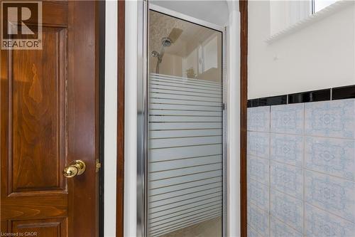 11 Forest Hill Crescent, Hamilton, ON - Indoor Photo Showing Other Room