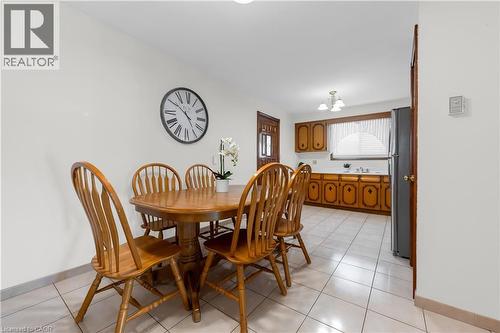 11 Forest Hill Crescent, Hamilton, ON - Indoor Photo Showing Dining Room