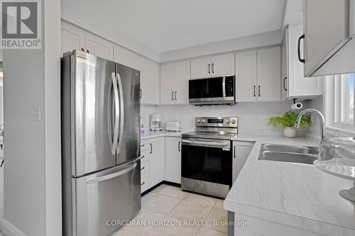 91 - 750 Lawrence Street, Cambridge, ON - Indoor Photo Showing Kitchen With Double Sink With Upgraded Kitchen