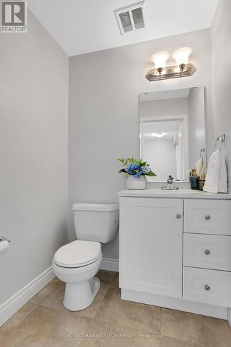 91 - 750 Lawrence Street, Cambridge, ON - Indoor Photo Showing Bathroom