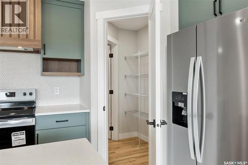 446 Fortosky Manor, Saskatoon, SK - Indoor Photo Showing Kitchen