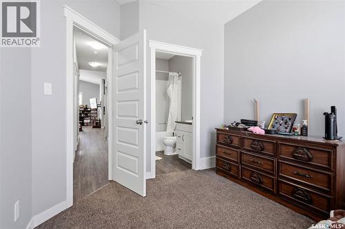 960 Wallace Street, Regina, SK - Indoor