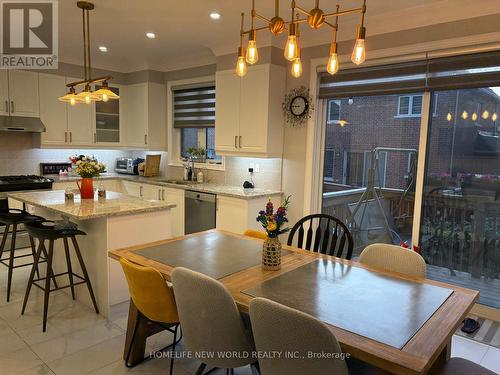 143 Mondial Crescent, East Gwillimbury, ON - Indoor Photo Showing Dining Room
