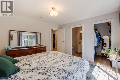 210 Bayview Street, Kaslo, BC - Indoor Photo Showing Bedroom