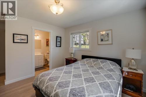 210 Bayview Street, Kaslo, BC - Indoor Photo Showing Bedroom