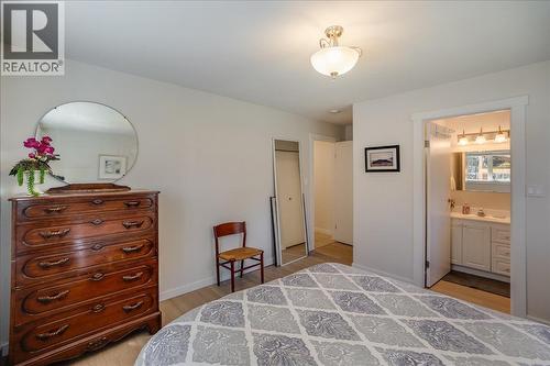 210 Bayview Street, Kaslo, BC - Indoor Photo Showing Bedroom