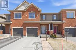 1036 MARCONI AVENUE  Ottawa, ON K2W 0C8