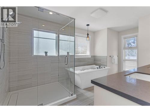 Primary Ensuite - 488 Sheila Crescent, Kelowna, BC - Indoor Photo Showing Bathroom