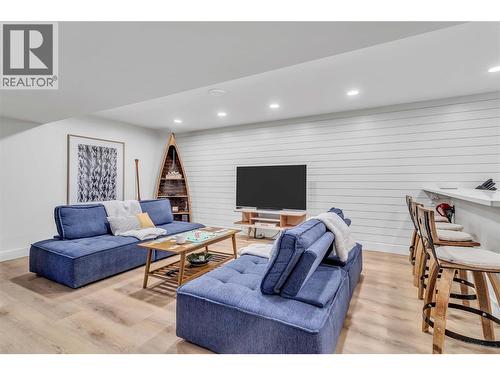 Lower level living with kitchen and separate entrance from outside and   from garage - 2376 Saucier Road, Kelowna, BC - Indoor