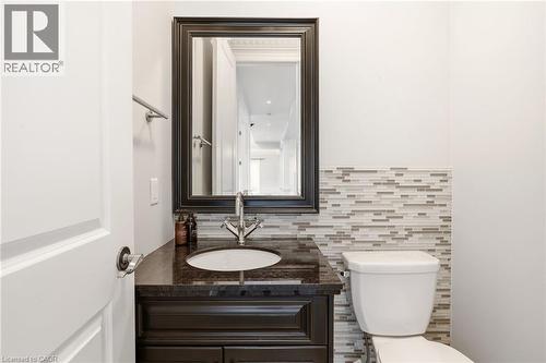 991 Glenwood Avenue, Burlington, ON - Indoor Photo Showing Bathroom