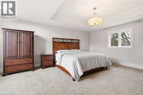 991 Glenwood Avenue, Burlington, ON - Indoor Photo Showing Bedroom