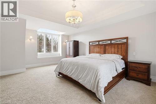 991 Glenwood Avenue, Burlington, ON - Indoor Photo Showing Bedroom