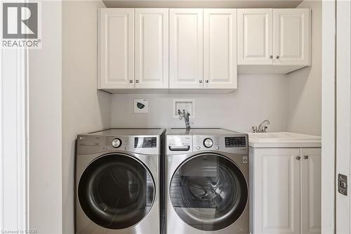 991 Glenwood Avenue, Burlington, ON - Indoor Photo Showing Laundry Room
