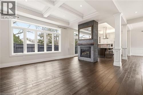 991 Glenwood Avenue, Burlington, ON - Indoor Photo Showing Living Room With Fireplace