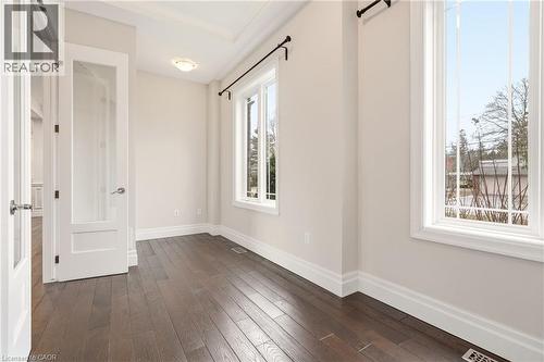 991 Glenwood Avenue, Burlington, ON - Indoor Photo Showing Other Room