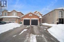 33 HILLPATH CRESCENT Brampton, ON L6Z 4T7