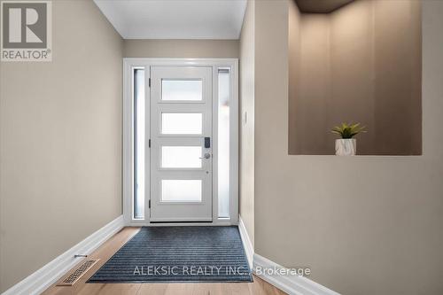 33 Hillpath Crescent, Brampton, ON - Indoor Photo Showing Other Room