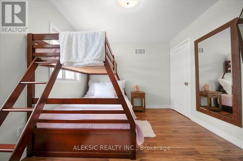 33 Hillpath Crescent, Brampton, ON - Indoor Photo Showing Other Room