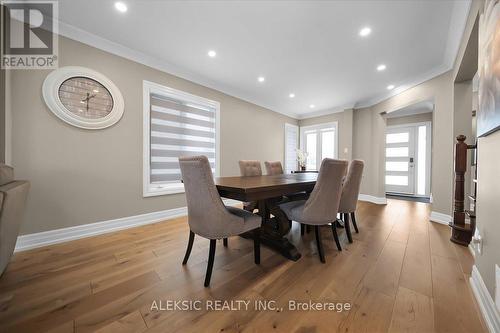 33 Hillpath Crescent, Brampton, ON - Indoor Photo Showing Dining Room