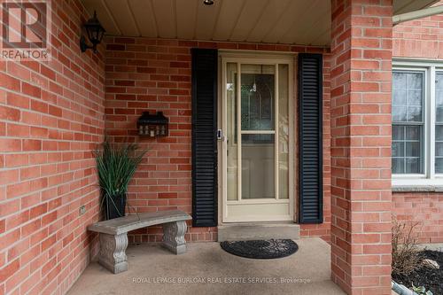 2055 Hunters Wood Drive, Burlington, ON - Outdoor With Exterior