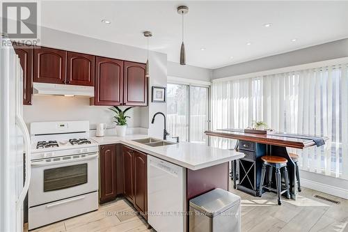 2055 Hunters Wood Drive, Burlington, ON - Indoor Photo Showing Kitchen With Double Sink