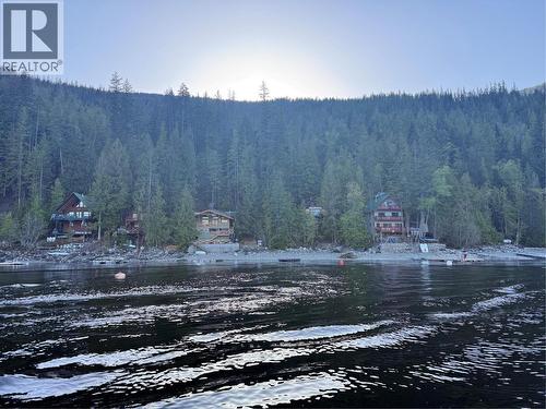27 Crescent Bay, Sicamous, BC 