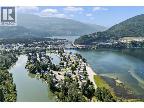 27 Crescent Bay, Sicamous, BC 